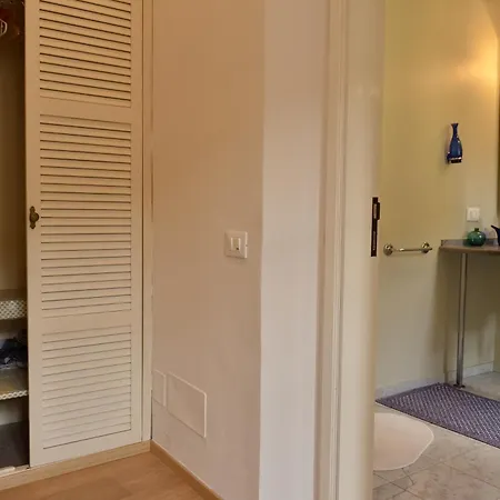 Pitti Three Apartment