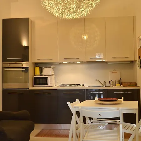 Pitti Three Apartment *